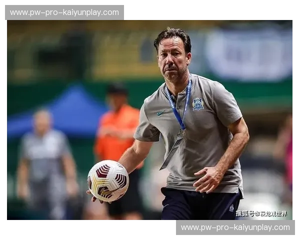 巅峰对决！沙特vs阿联酋直播：海湾雄狮的荣誉之战，共赴这场沙漠足球盛宴